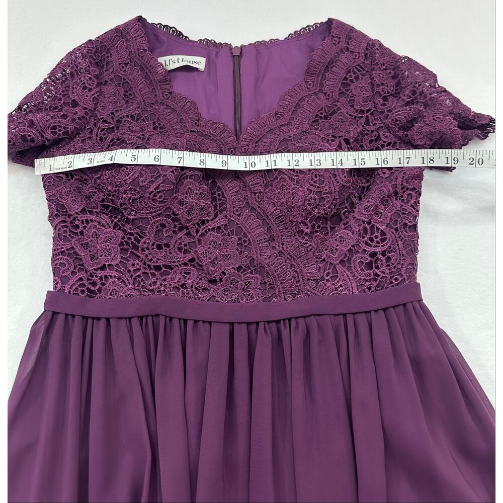 JJ’s House Purple Lace Chiffon Formal Gown Size 10 V-Neck Floor Length Dress - Picture 11 of 13